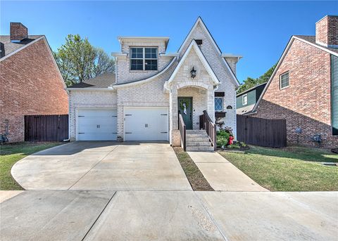 Photo of 134 N Hawkstone Drive, Fayetteville, AR 72704 (MLS # 1343591)