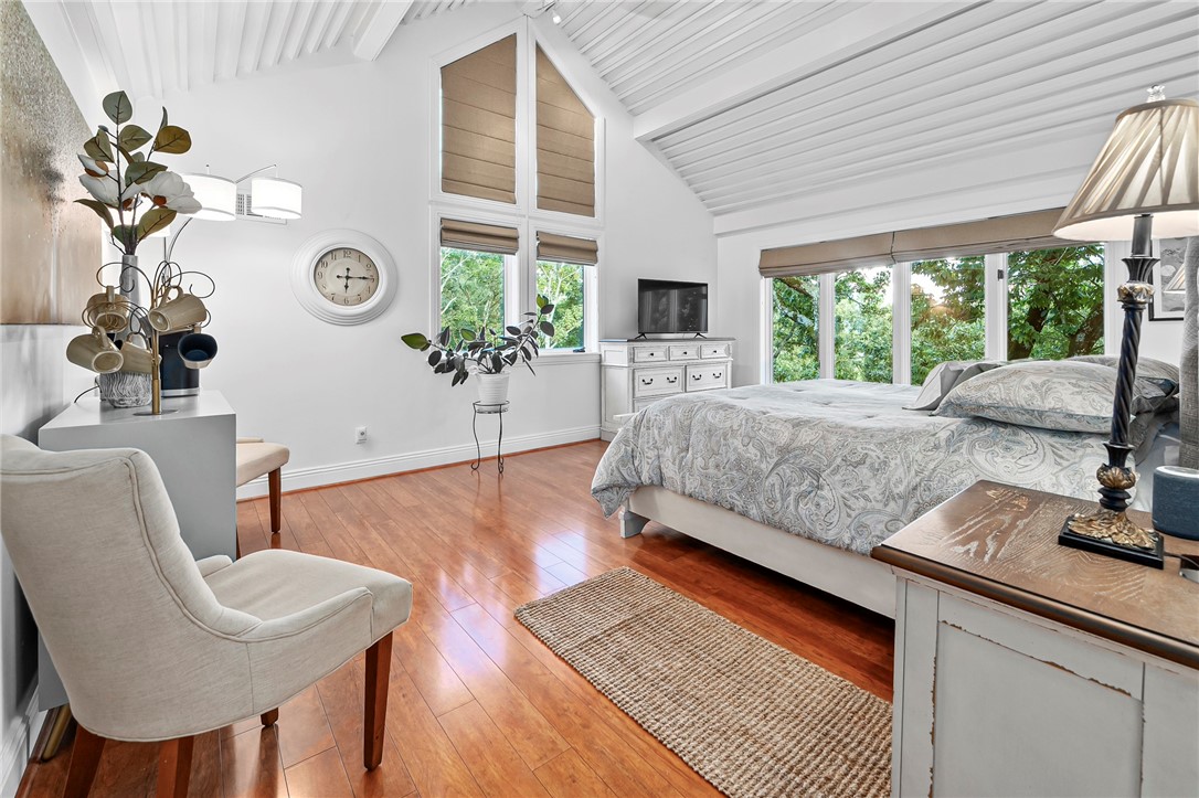 Hardscrabble Way - Residential