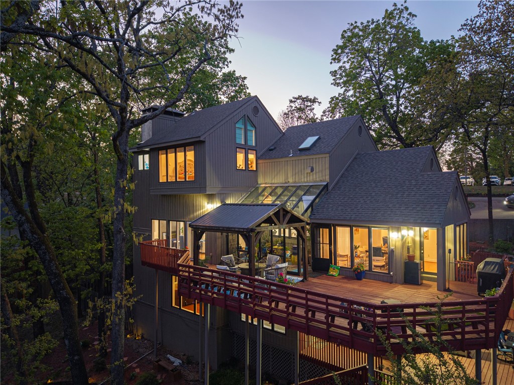 Hardscrabble Way - Residential