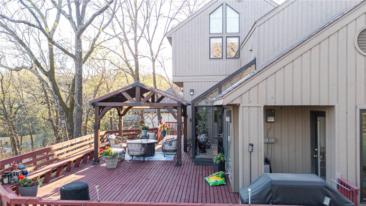 Hardscrabble Way - Residential
