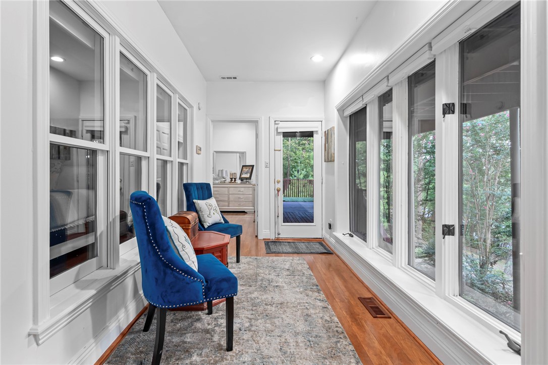 Hardscrabble Way - Residential
