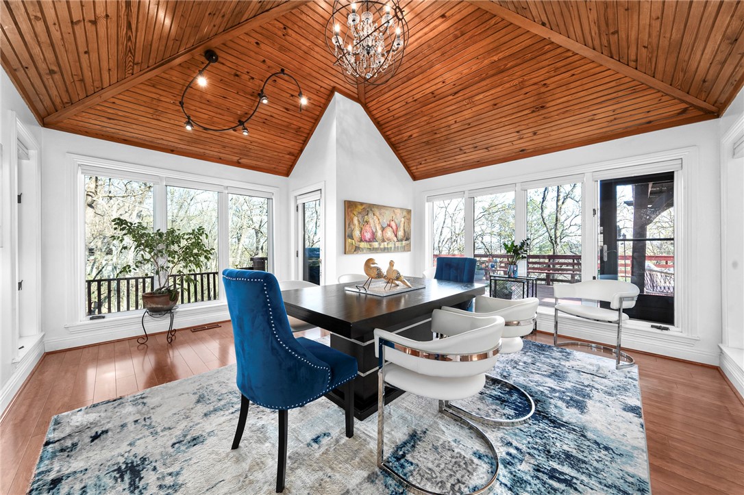 Hardscrabble Way - Residential