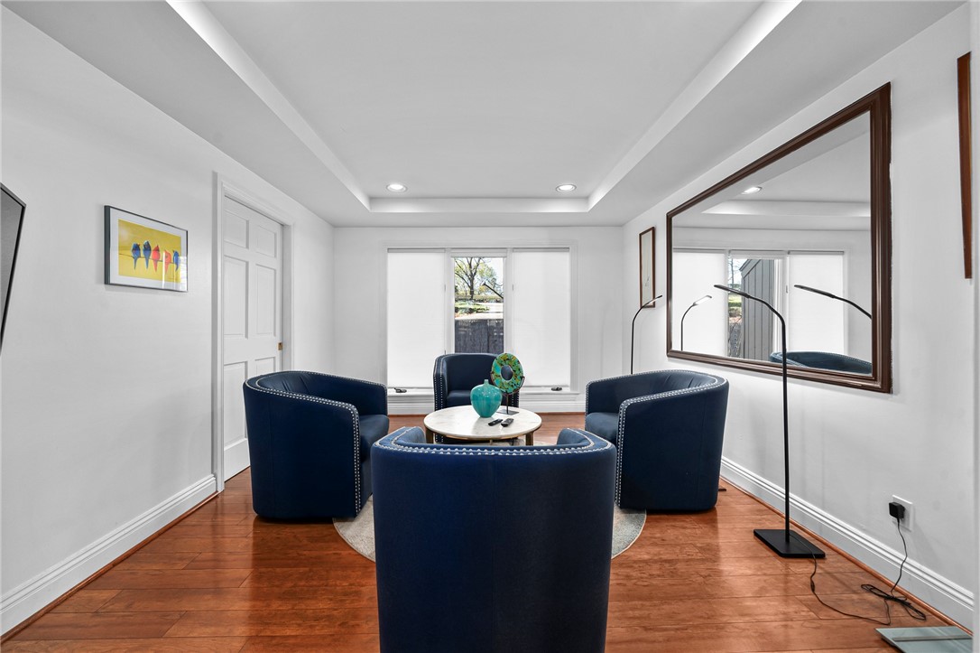 Hardscrabble Way - Residential