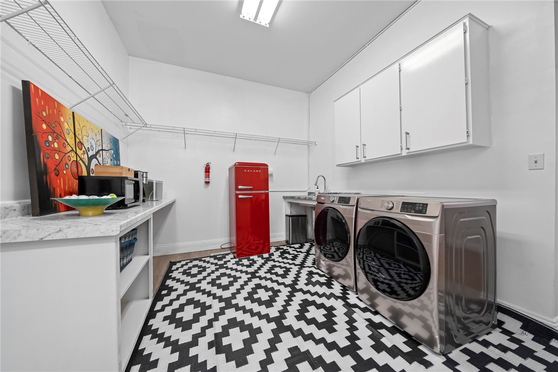 Hardscrabble Way - Residential