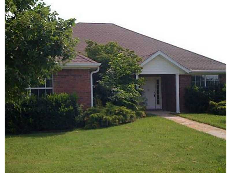 4 bedroom, 2 bath home with convenient location to I49 & U of A. Available June 1st.