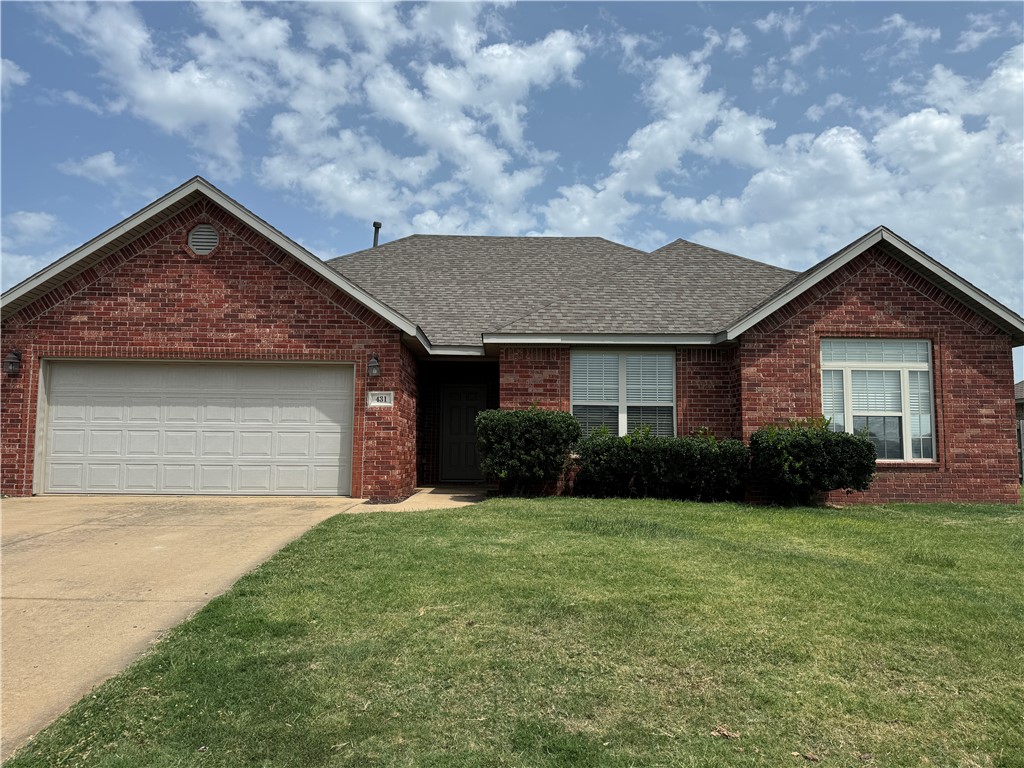 This inviting 3-bedroom, 2-bath home has all new paint and carpet. Features include a cozy fireplace in the living area, a spacious garage, and a backyard with a small patioāperfect for outdoor relaxation. Located in a highly desirable location, you'll be close to local amenities, shopping, and dining, making this home an excellent choice for those seeking both comfort and convenience in the heart of Bentonville.