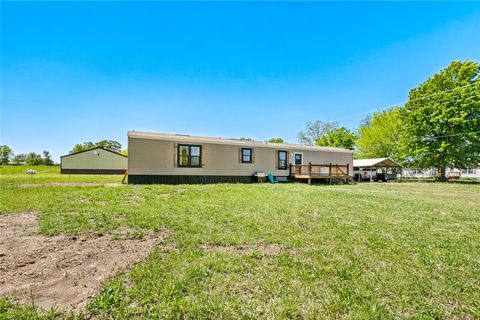 Manufactured Home in Kansas OK 312 Cherokee Road.jpg