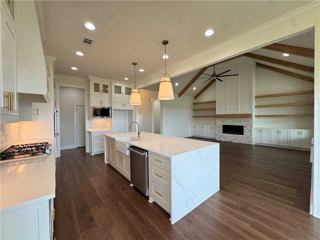 Crescent View - Residential