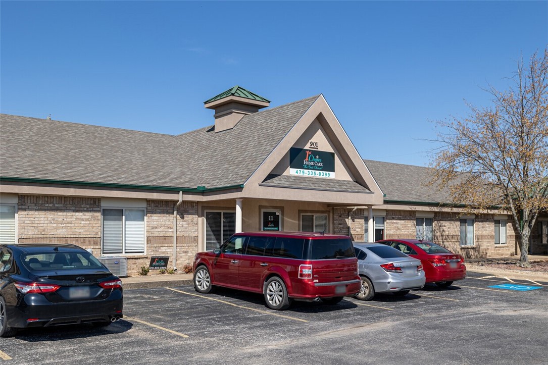 Oak Trace 1 - Commercial Lease