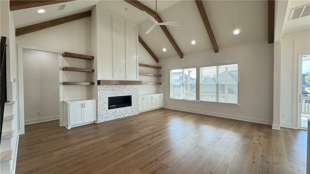 Crescent View - Residential