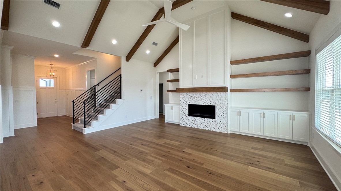 Crescent View - Residential