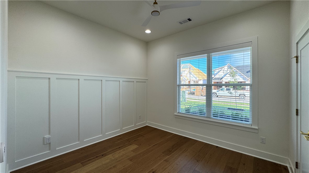 Crescent View - Residential