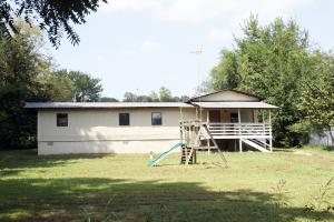 Two bedroom one bath mobile home ready to move into. Call Today!