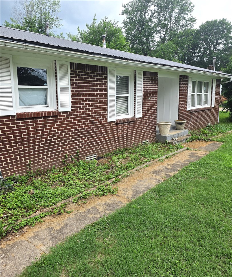 113 Pleasant Avenue