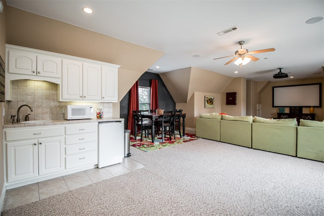 Manors - Residential