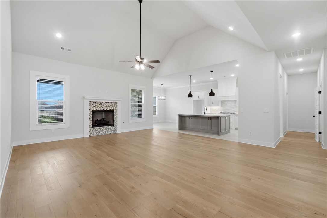 Creekside Sub Ph 1 Centerton - Residential