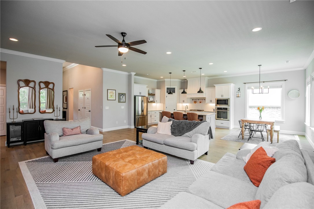 Elm Valley Sub Ph II Elm Spgs - Residential