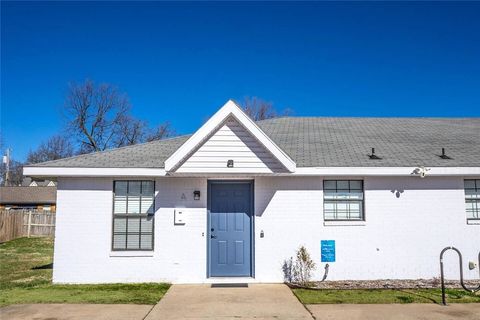 Photo of 502 SE B Street A #A, Bentonville, AR 72712 (MLS # 1333635)