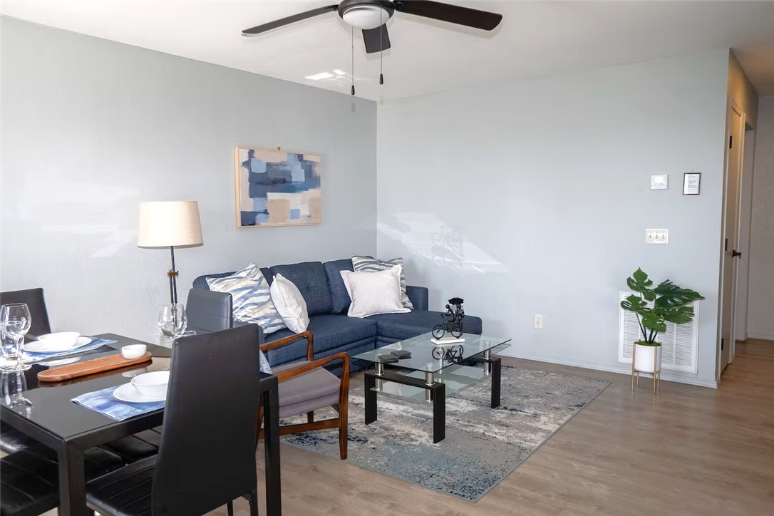 RAILROAD ADD-BENTONVILLE - Residential Lease