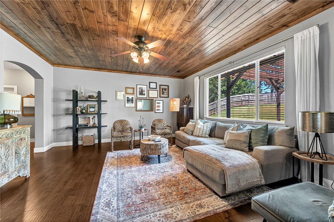 Mountain View Sub Cave Spgs - Residential