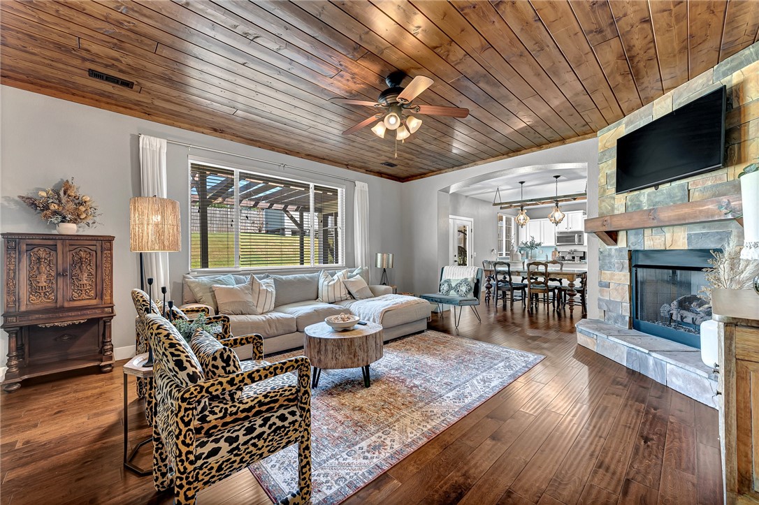 Mountain View Sub Cave Spgs - Residential