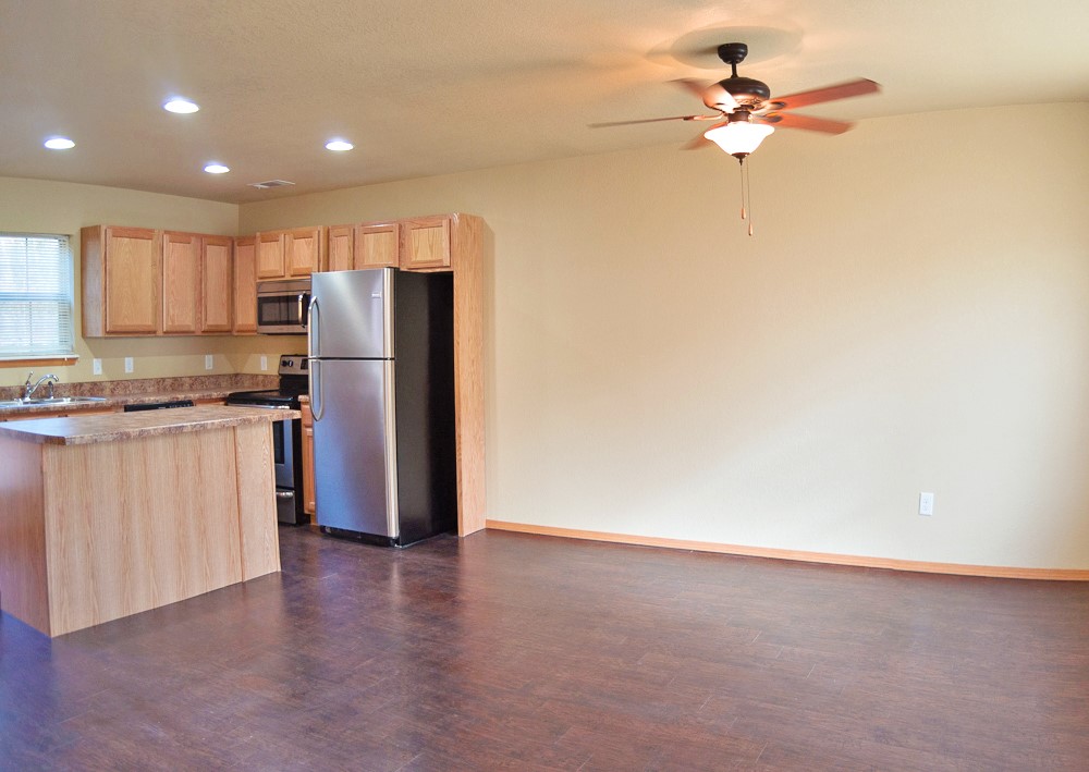Shiloh House Ph I - Residential Lease
