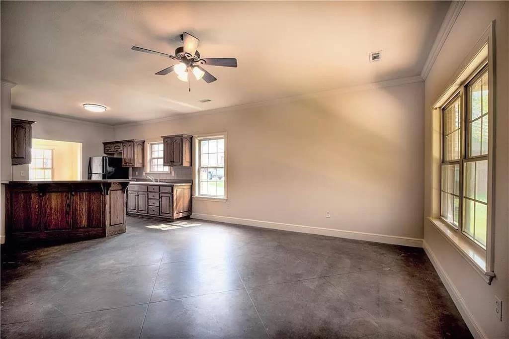 Hickory Glen Sub - Residential Lease