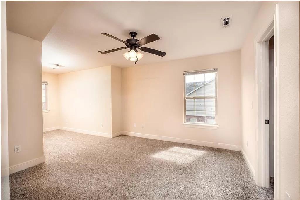 Hickory Glen Sub - Residential Lease