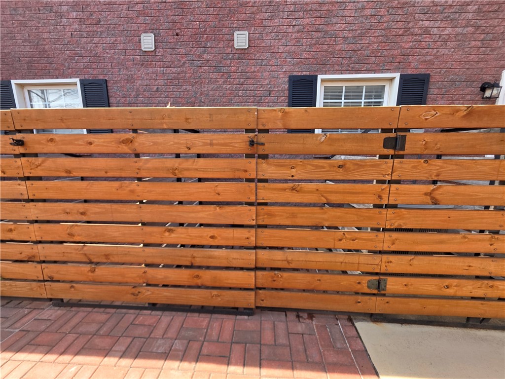 33-20-30 Bentonville - Residential Lease