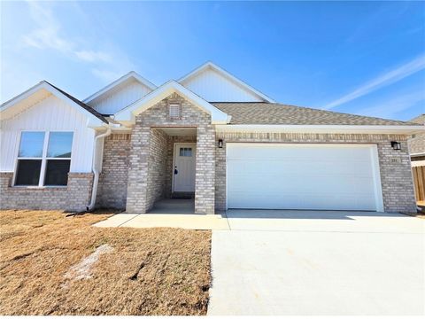Photo of 251 Kristen Lane, Centerton, AR 72719 (MLS # 1335924)