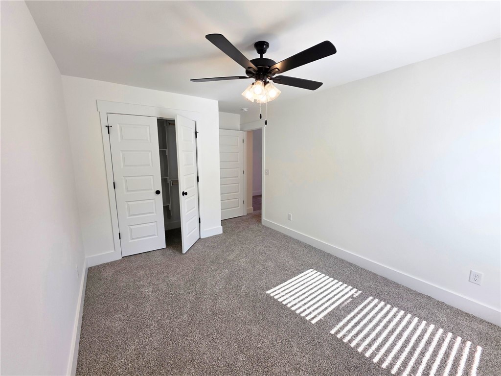 Woodcrest Walk Sub Centerton - Residential Lease