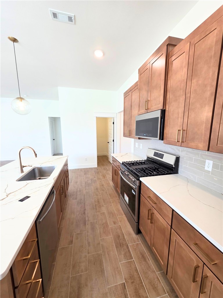 Woodcrest Walk Sub Centerton - Residential Lease