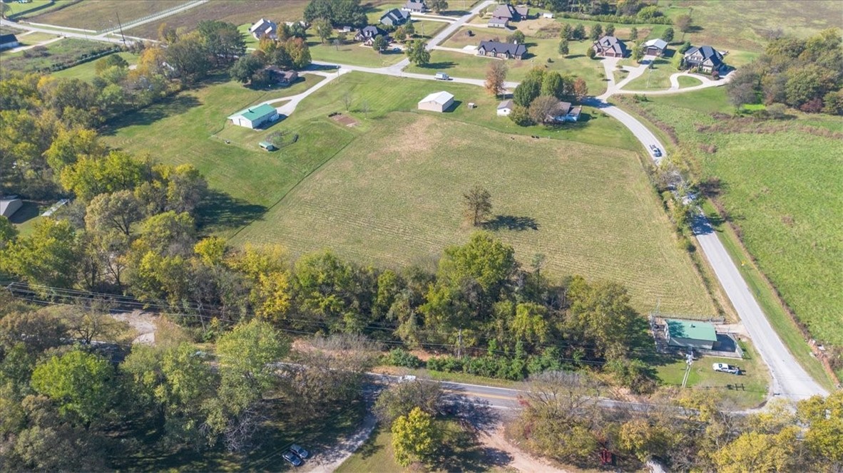 Tontitown Outlots - Land