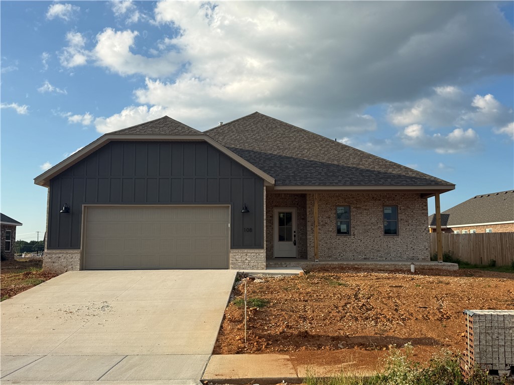 Photo 1 of 4 — 108 W Pitts Street, Farmington, AR 72730