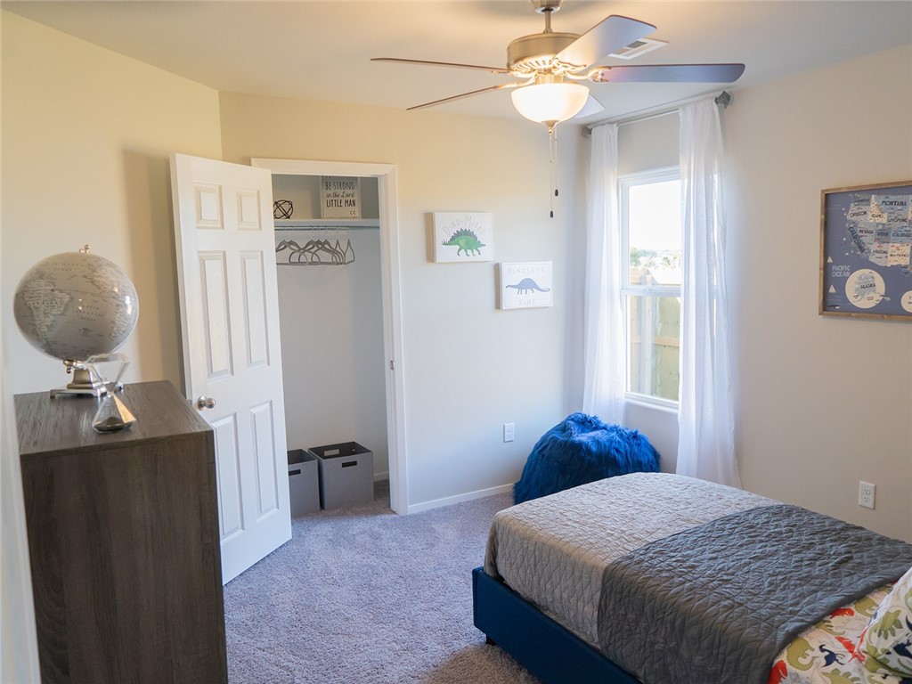 WALNUT HILL SUB PH IV-PEA RIDGE - Residential