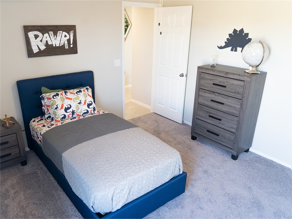 WALNUT HILL SUB PH IV-PEA RIDGE - Residential