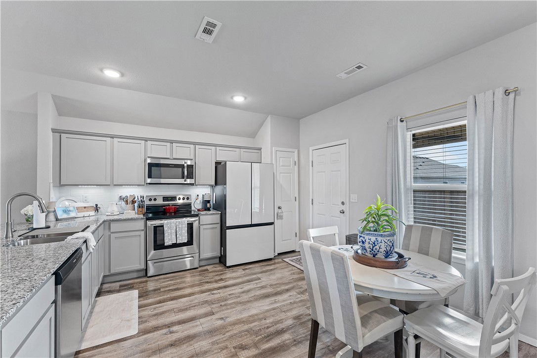 Creekside Meadows - Residential