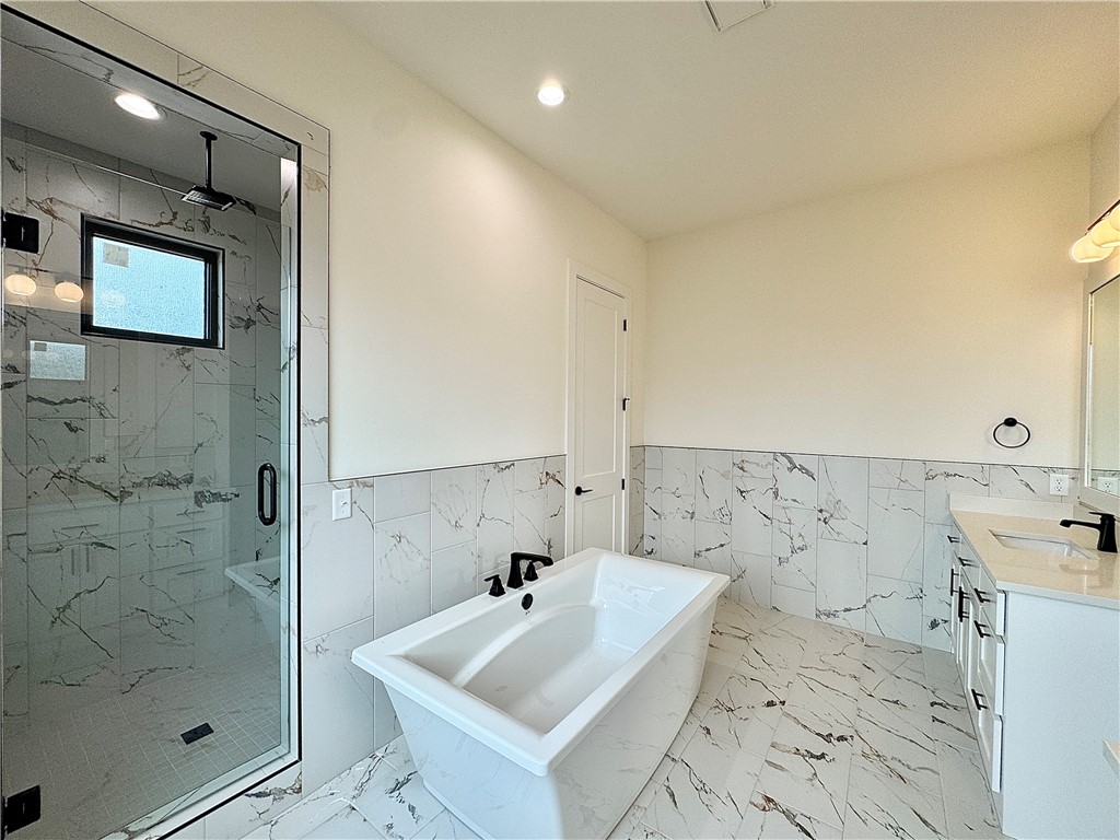 Aurora Heartbeat - Residential