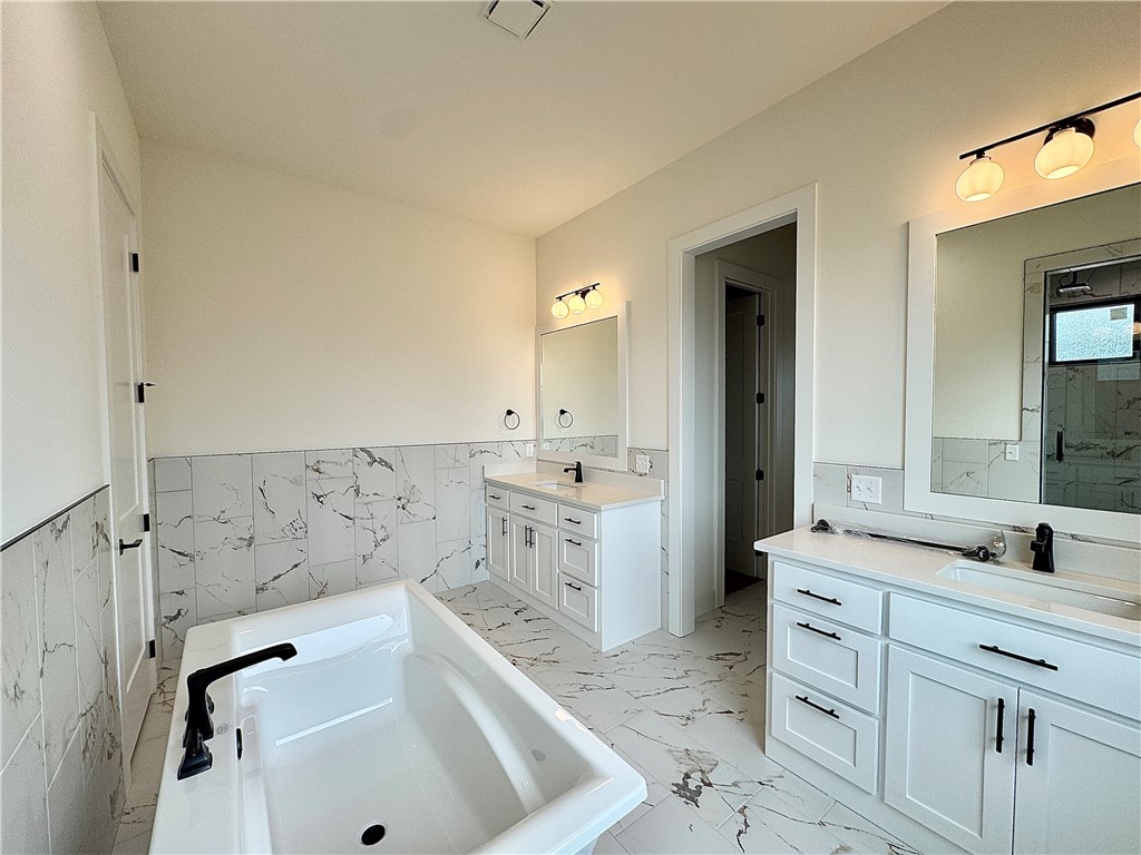 Aurora Heartbeat - Residential