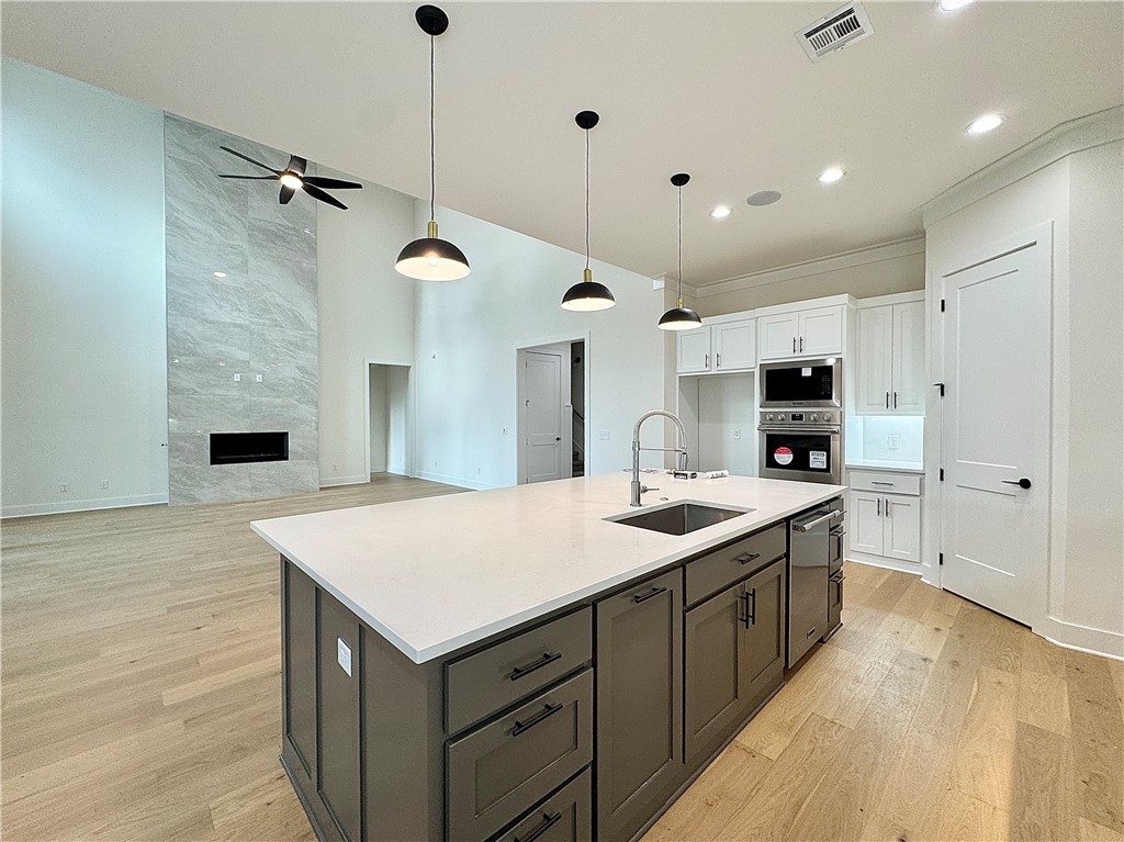 Aurora Heartbeat - Residential