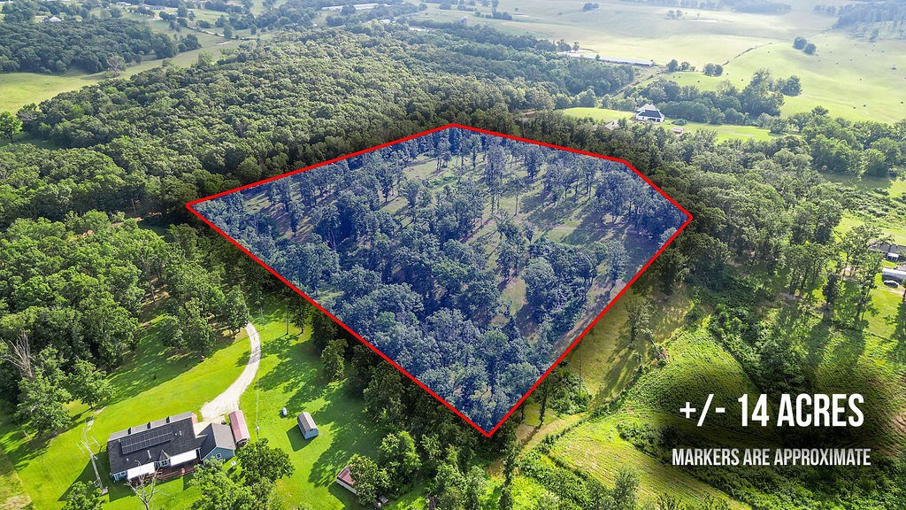 Explore the possibilities with this 14-acre parcel located on quiet Rutherford Road in Gentry, AR. This land is being split off from a larger tract, and a new survey is currently pending.
With gently rolling terrain and plenty of road frontage, this property offers excellent potential for a homestead, hobby farm, or investment. Utilities are nearby, but availability (including water and electric) should be confirmed by the buyer.
No restrictions known. Just outside of town but tucked far enough back to enjoy privacy and rural freedom.
Shown by appointment only ā please do not enter property without approval.