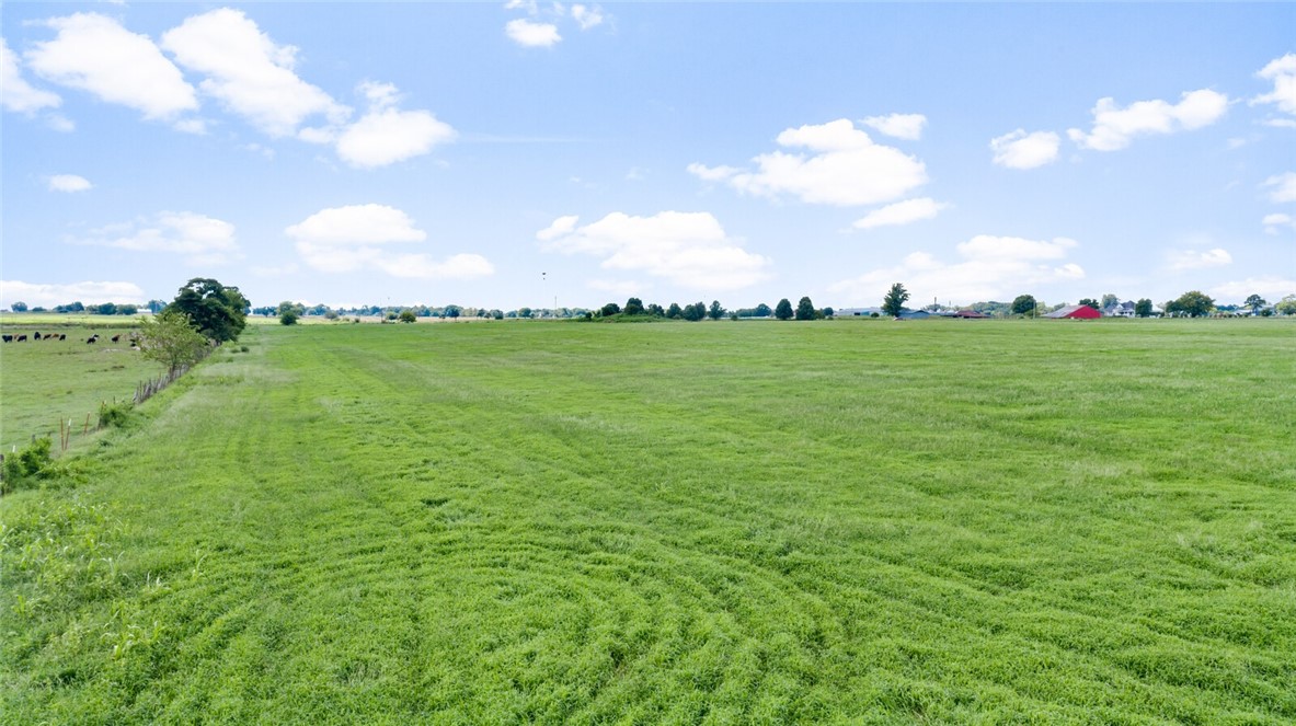 Pea Ridge - Land