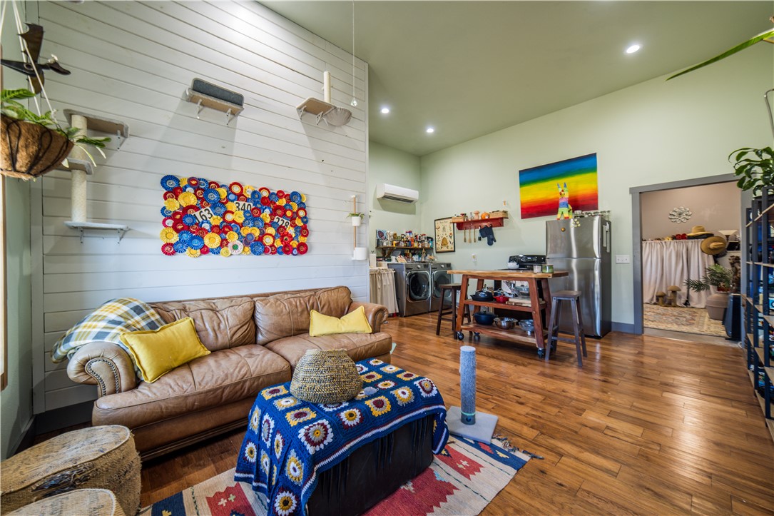 25-20-32-RURAL - Residential