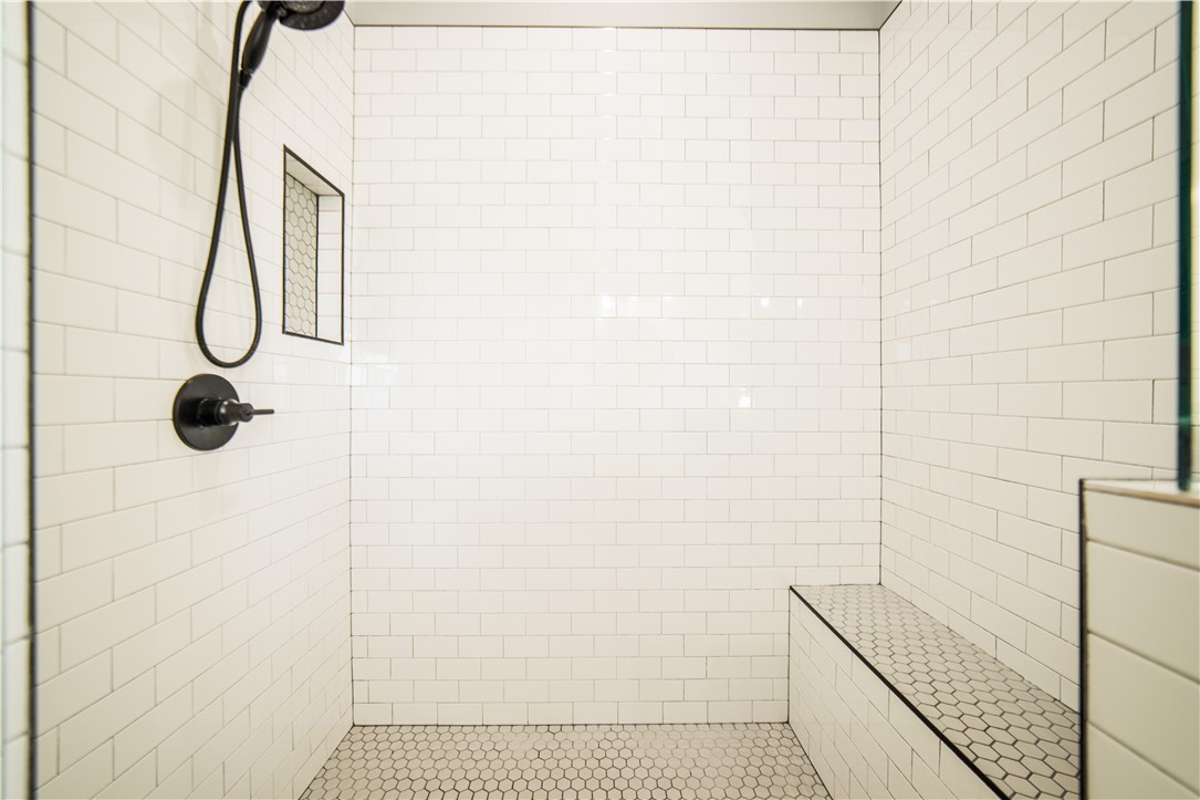 25-20-32-RURAL - Residential