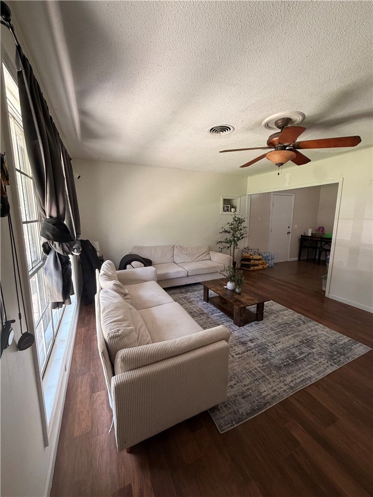 904 Olive Drive