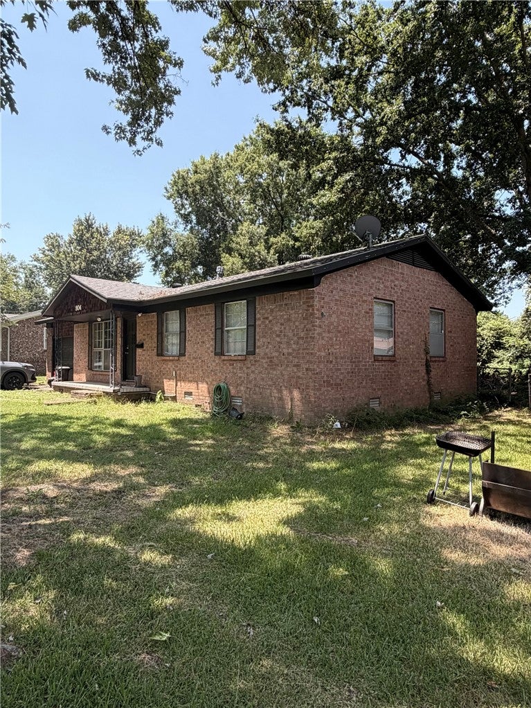 904 Olive Drive