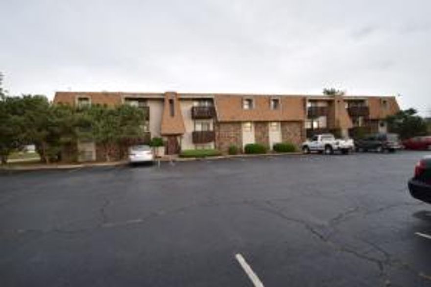 24 unit apt bldg., excellent location directly across from Wal-Mart.High income property with great cash flow and good historical numbers.