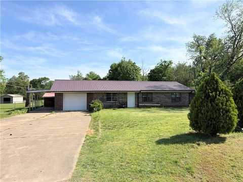 Photo of 9871 Highway 64, Clarksville, AR 72830 (MLS # 1343679)