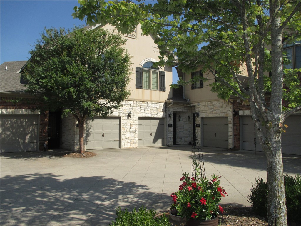 Convenient Location! Nice upscale condo near I-49, Pinnacle Hills Promenade and Mercy. Move-in ready two bedroom/bath suites with laundry room washer/dryer upstairs, open floor plan and half bath downstairs with all appliances. Two patio area, one with gas connection for outdoor grilling & 1 car garage. Call for your tour!