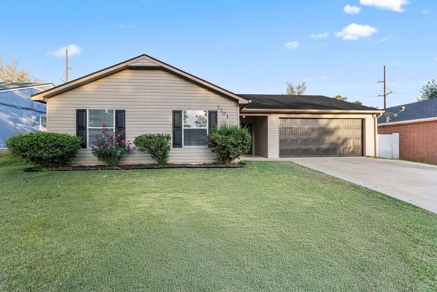 Charming home in the Willowbrook Subdivision! Wonderful floorplan boasts vaulted ceilings and living space flows seamlessly, making it perfect for both entertaining and everyday living. The layout is thoughtfully designed to maximize comfort for everyone. Beautifully updated with granite countertops, undermount sinks with new modern style fixtures, landscaping, brand new modern design garage door, removal of popcorn textured ceilings and installation of new shutters. Spacious bedrooms. Fully fenced backyard with open patio provides the perfect space for little ones to play. Roof is being replaced to be black, to match the new shutters. Centrally located near shopping, dining, entertainment with convenient access to I-49. Moments away from Pinnacle Hills Promenade, Rogers High School, Blossom Head Trailhead and the Twin Creek Golf Course. Must see this one today!